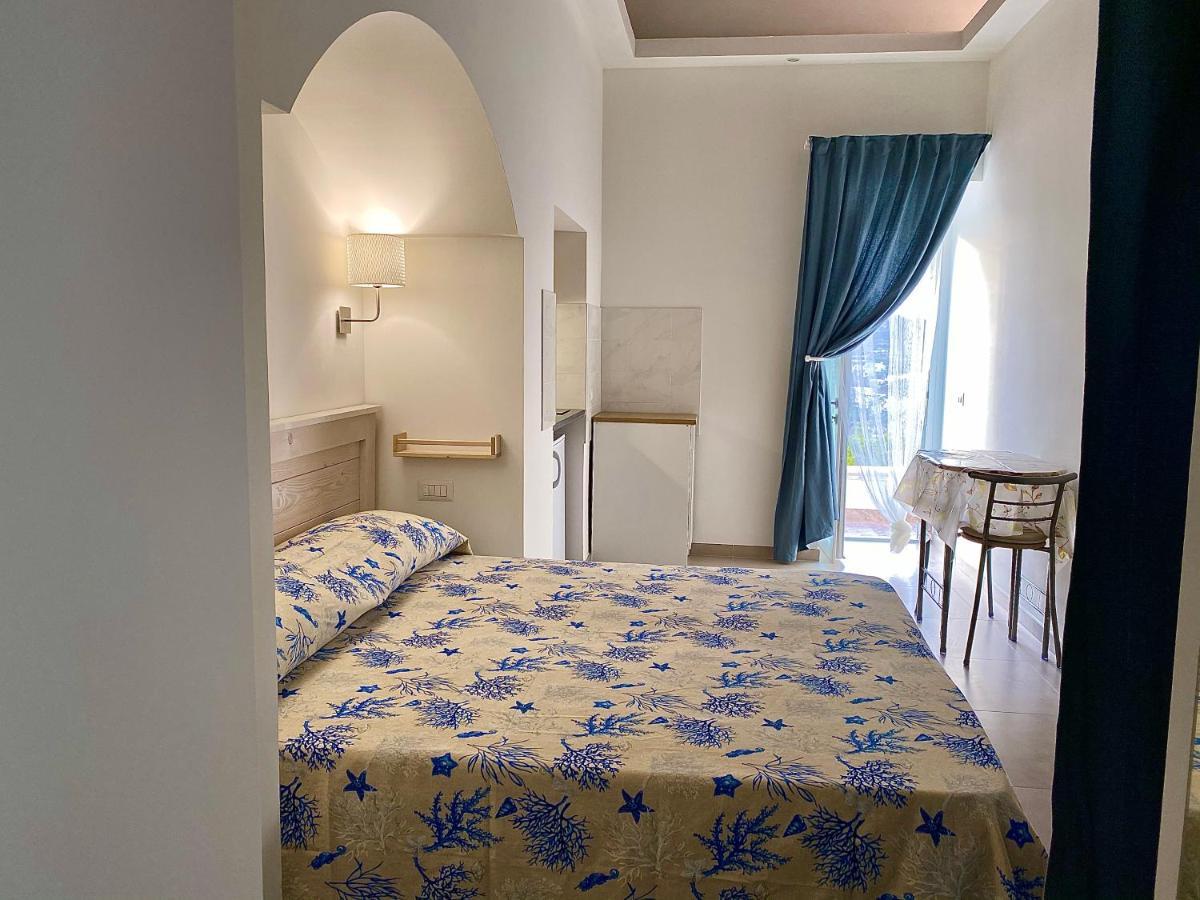 Domus L Ponza Seaview Vila Exterior foto